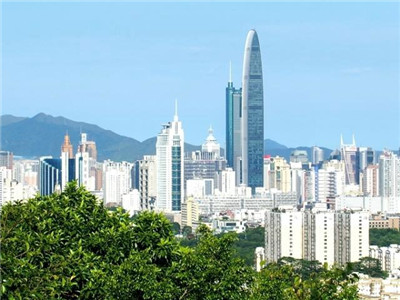 探寻深圳时尚潮流的洋妞服装